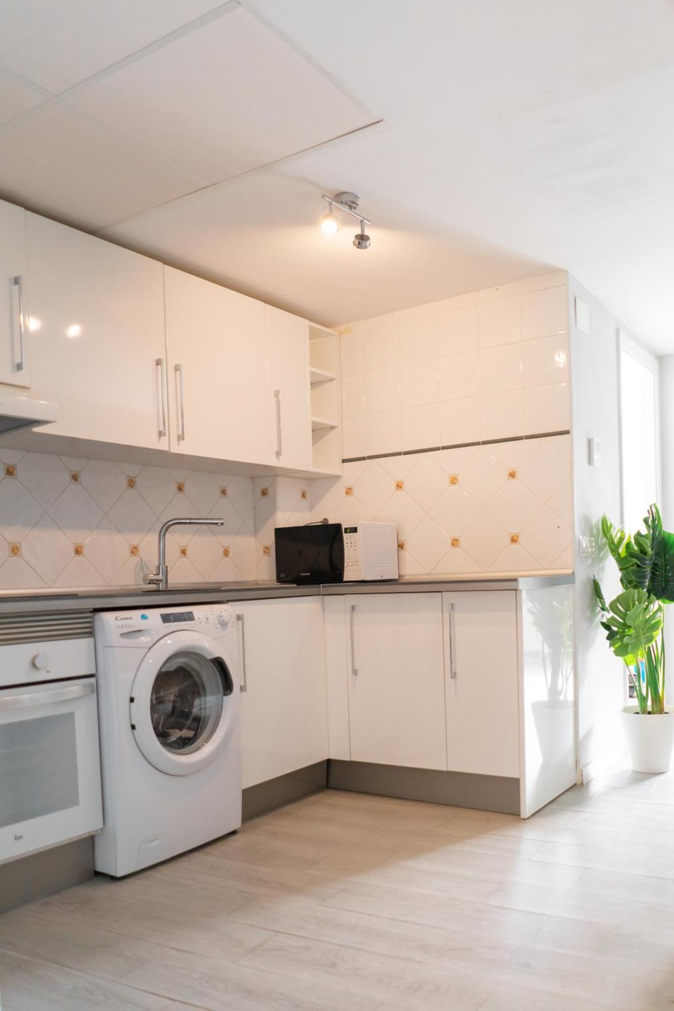 3 Rooms Y 3 Baths Y Aparcamiento Catedral Malaga Luaran gambar