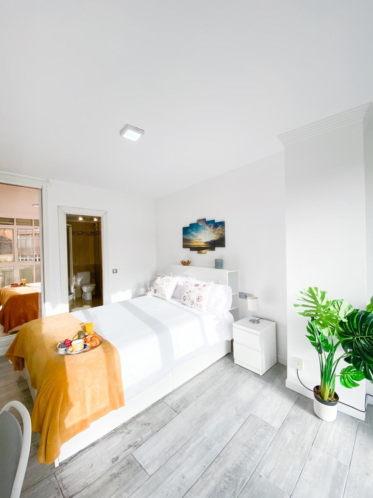 3 Rooms Y 3 Baths Y Aparcamiento Catedral Malaga Luaran gambar
