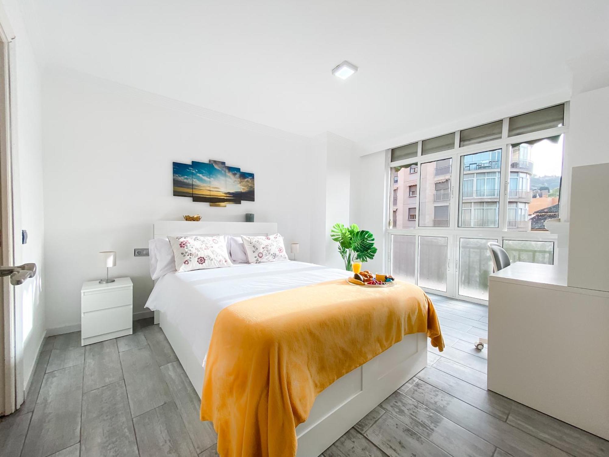 3 Rooms Y 3 Baths Y Aparcamiento Catedral Malaga Luaran gambar